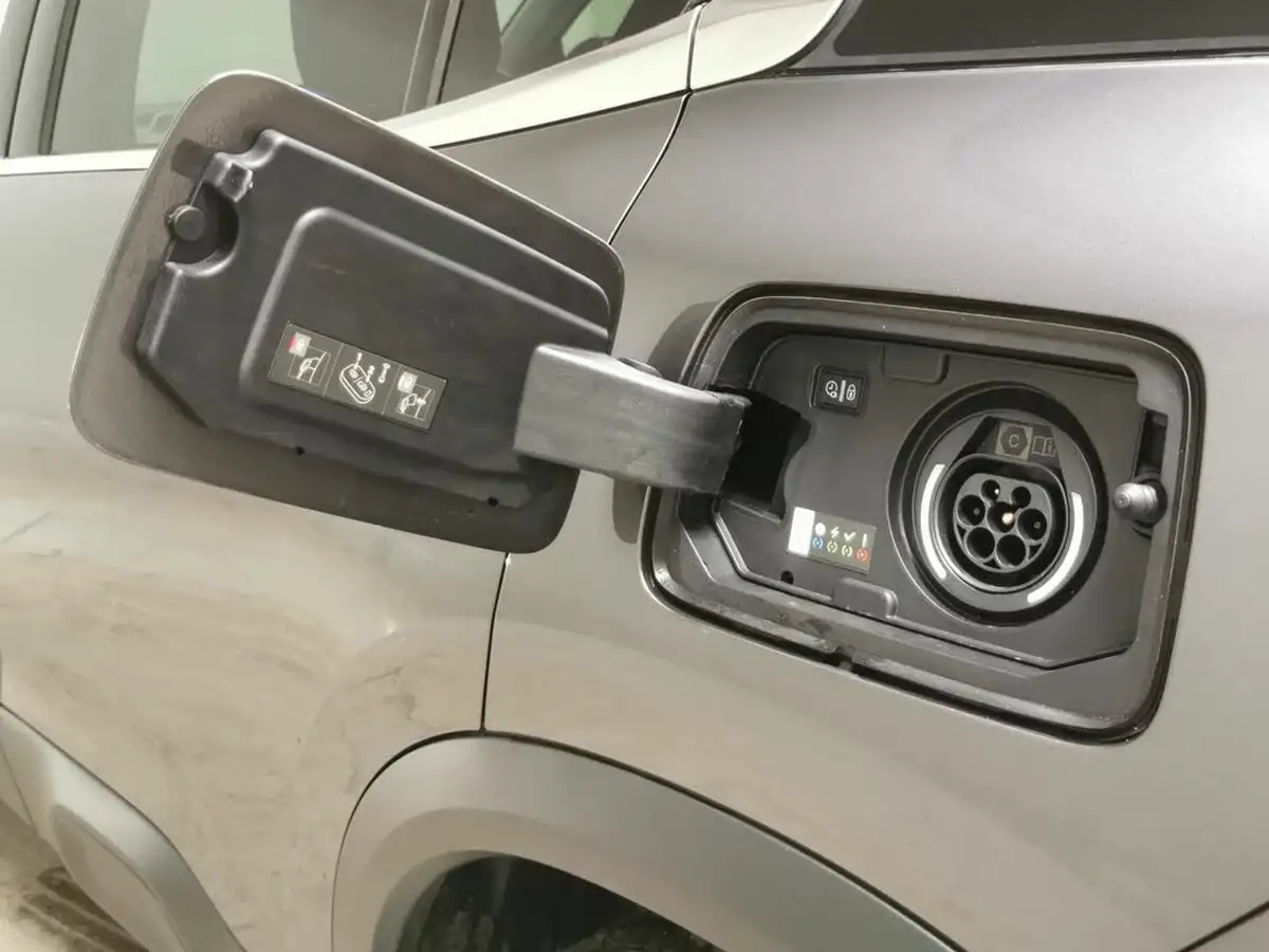 2023-citroen-c5-aircross-16-puretech-c-series-edition-big-26