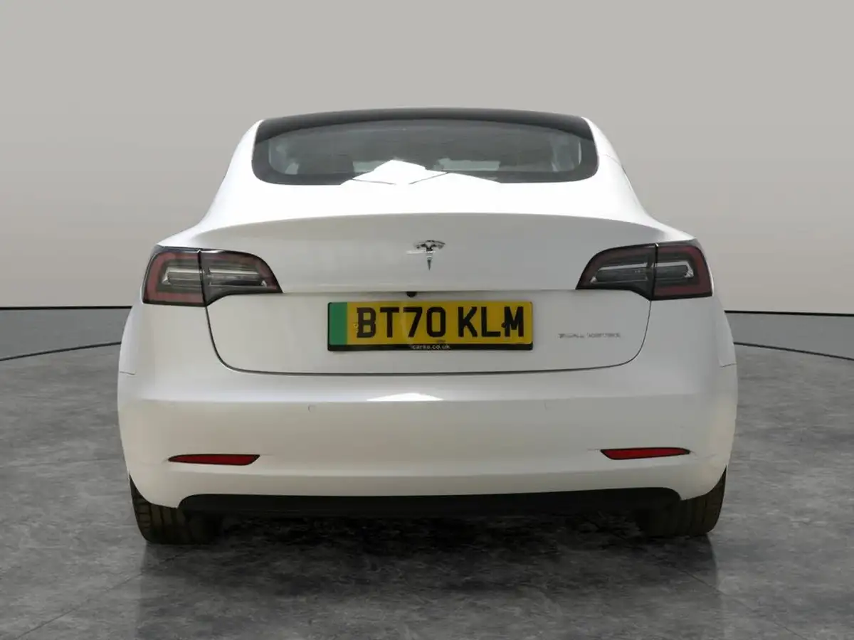 2020-tesla-model-3-e-long-range-big-8