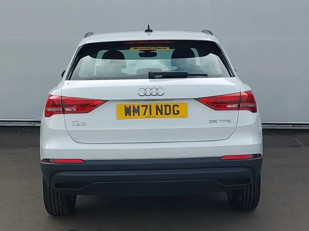 2022-audi-q3-15-35-tfsi-technik-cod-s-tronic-big-18