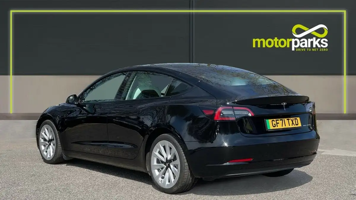 2021-tesla-model-3-e-long-range-awd-big-4