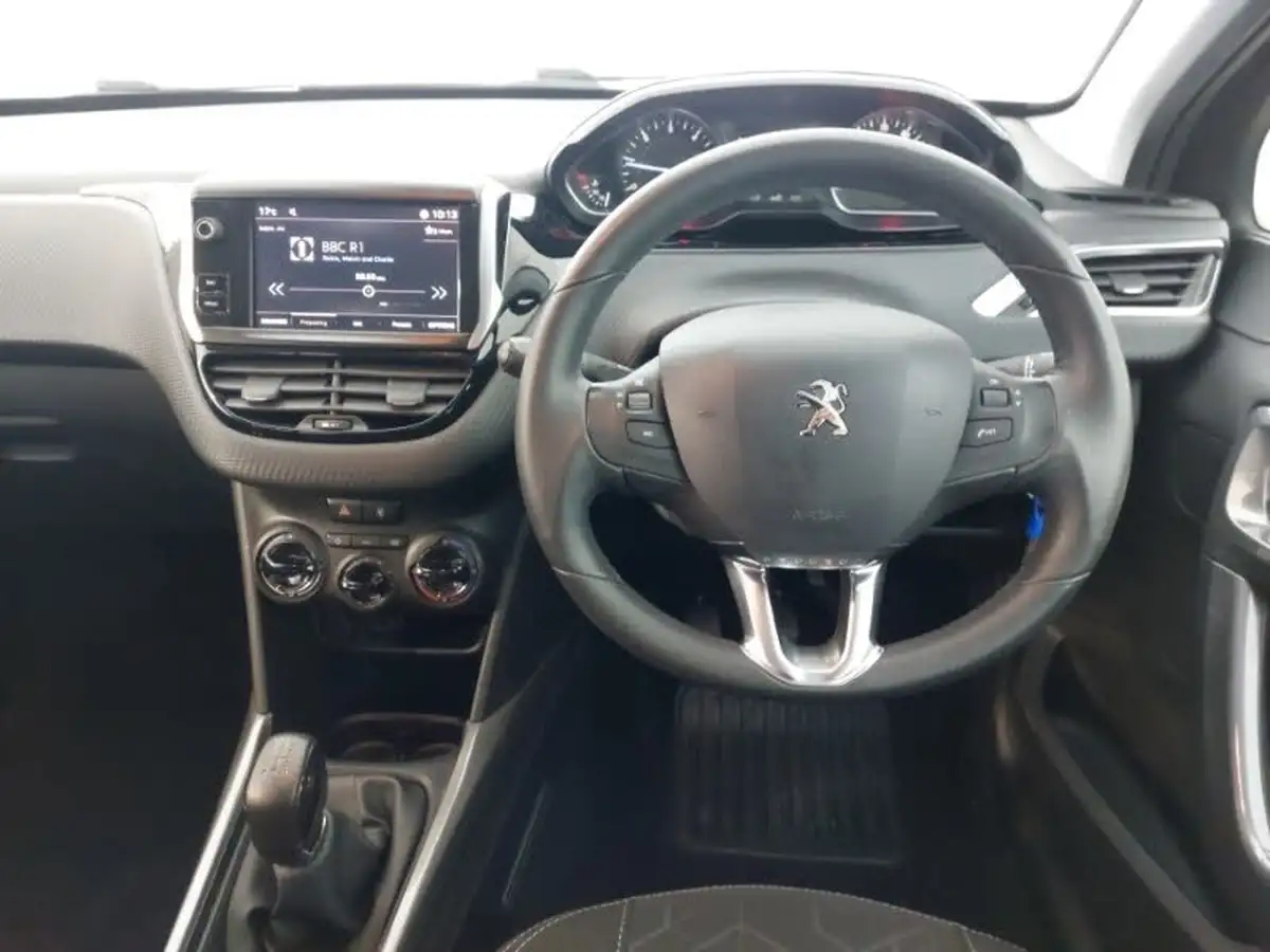 2018-peugeot-2008-suv-16bluehdi-active-100bhp-big-6