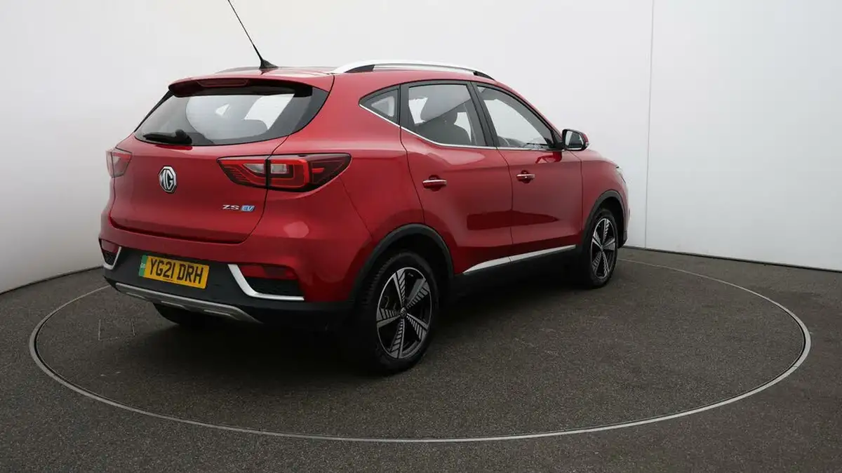 2021-mg-zs-suv-e-exclusive-ev-big-7