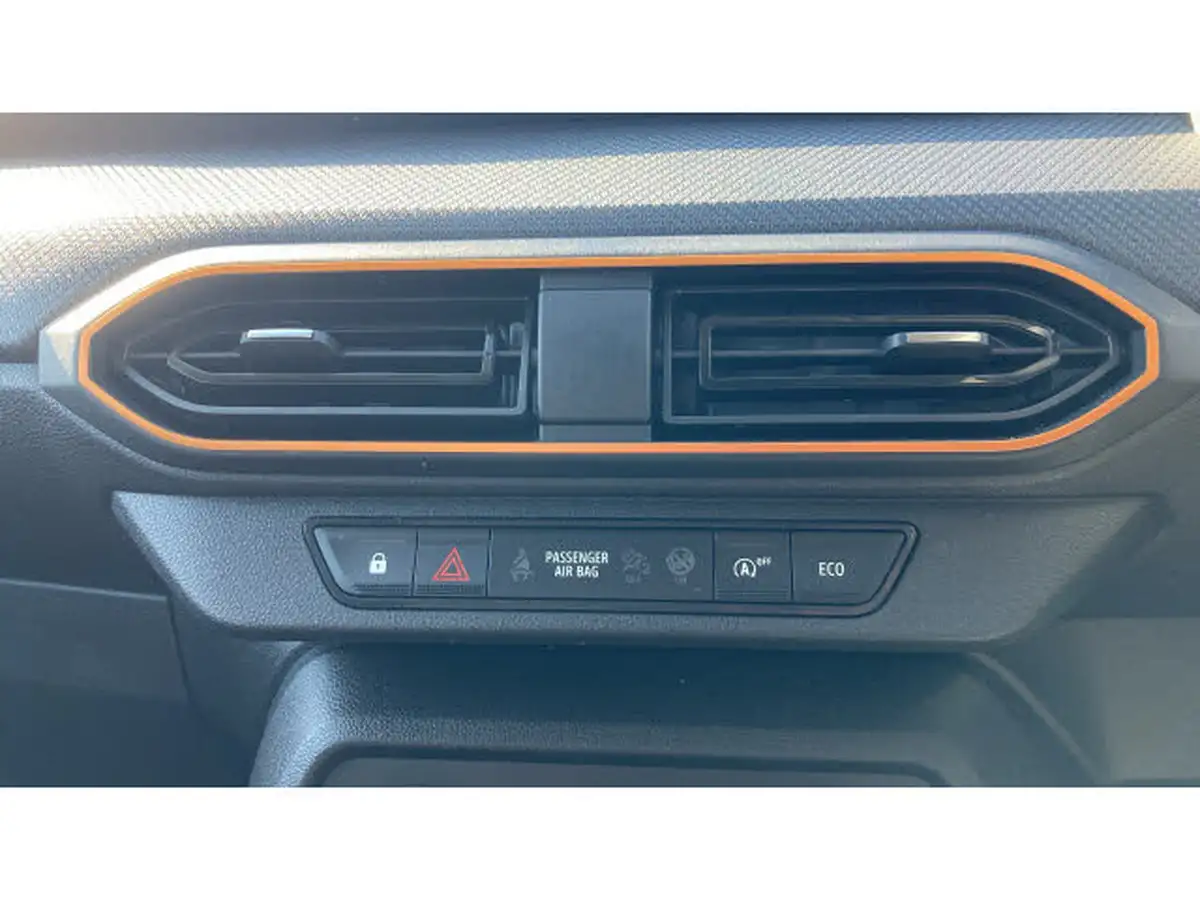 2022-dacia-sandero-stepway-10-tce-essential-90bhp-big-20