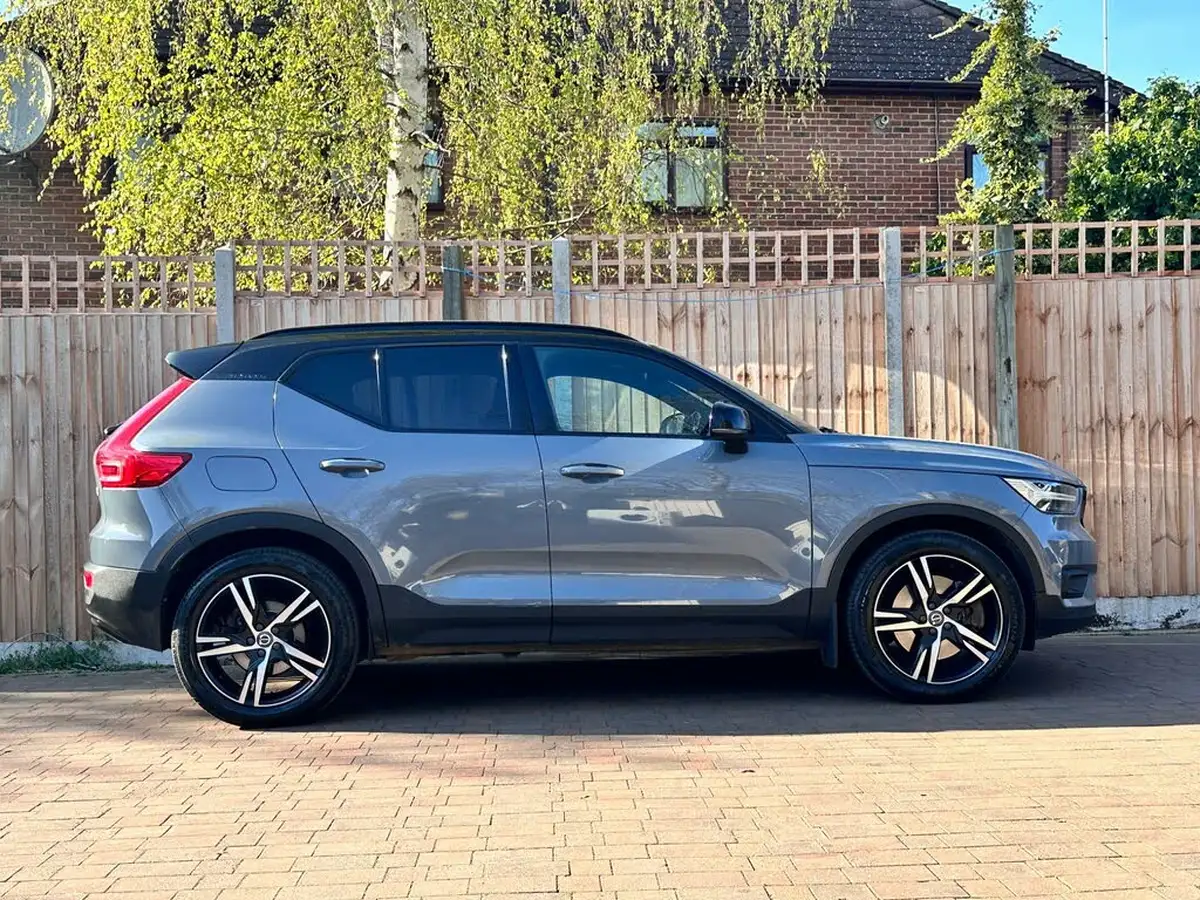2021-volvo-xc40-15-t4-r-design-208bhp-big-7