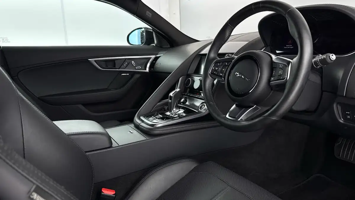2020-jaguar-f-type-20-i4-r-dynamic-coupe-big-9