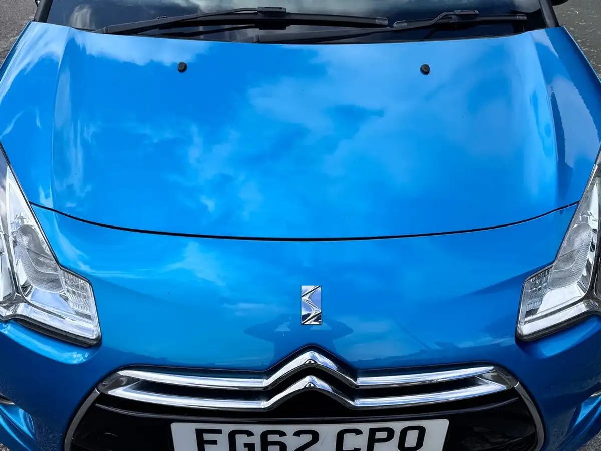 2012-citroen-ds3-16-dstyle-big-12