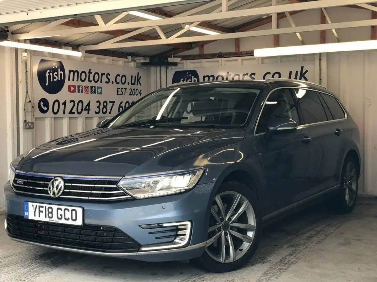 2018-volkswagen-passat-14-tsi-gte-estate-5d-big-7