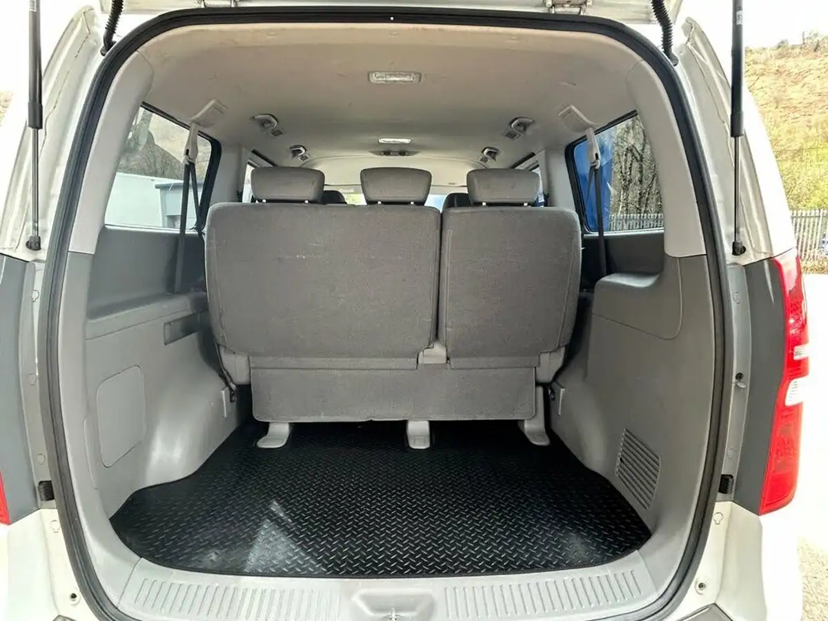 2019-hyundai-i800-25crdi-se-nav-136ps-big-5