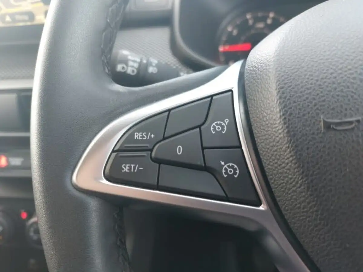 2022-dacia-sandero-stepway-10-tce-comfort-90bhp-big-15