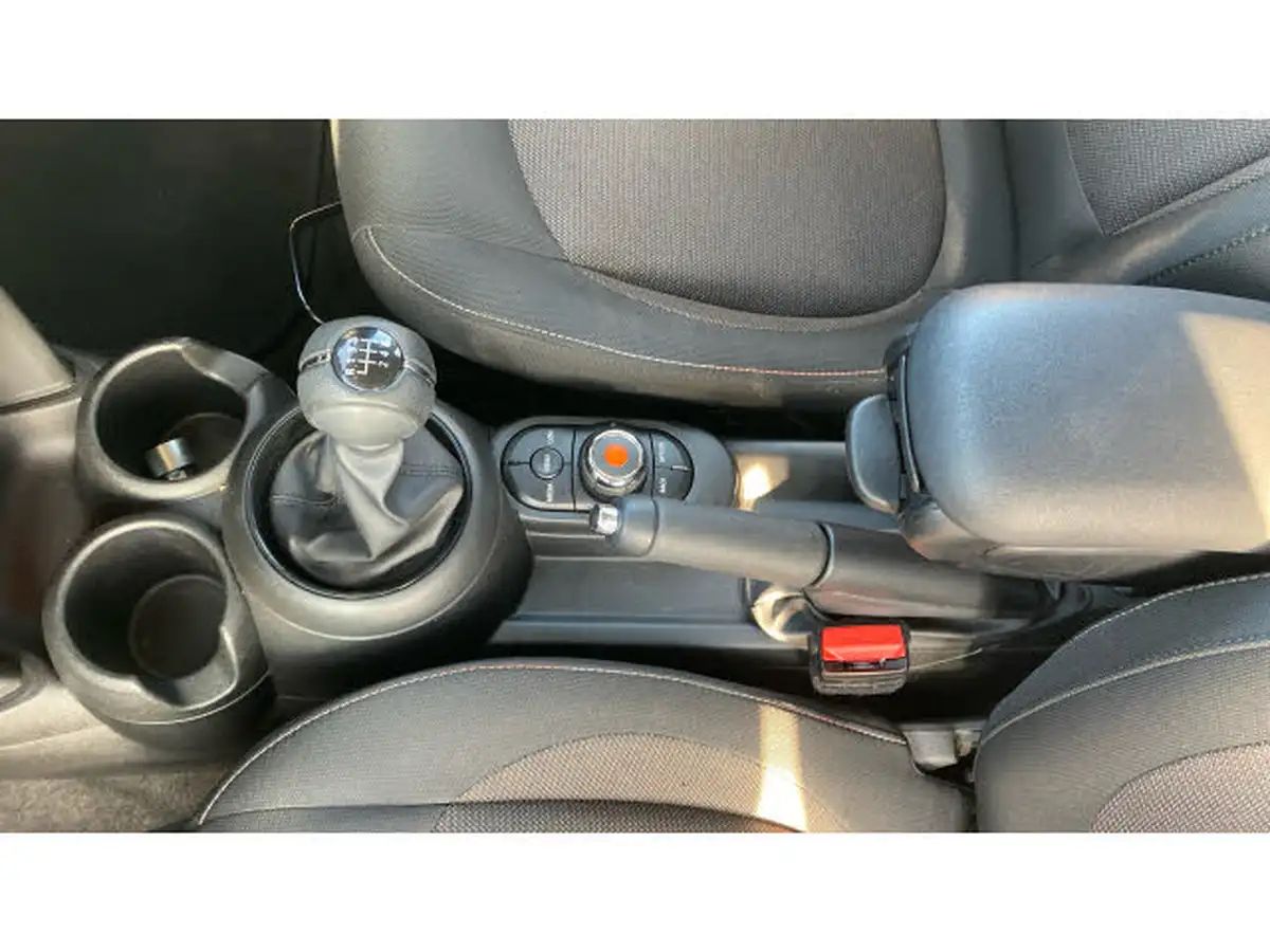 2019-mini-cooper-15-cooper-classic-hatchback-5d-big-36