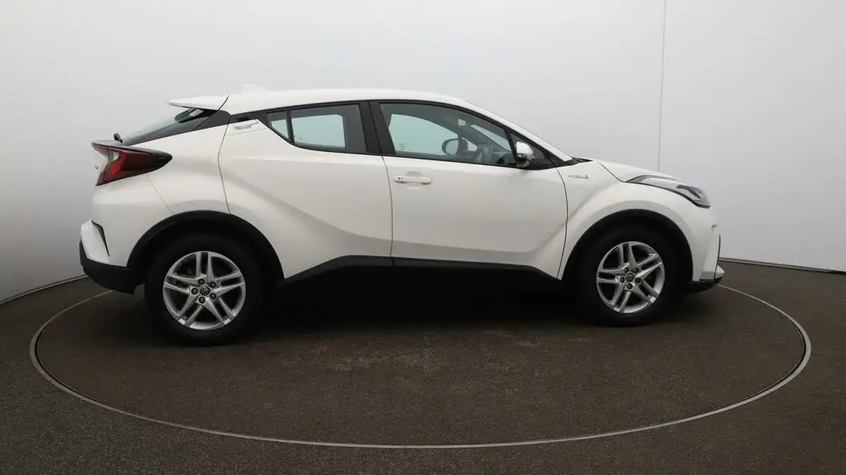 2021-toyota-c-hr-18-vvt-i-icon-big-41
