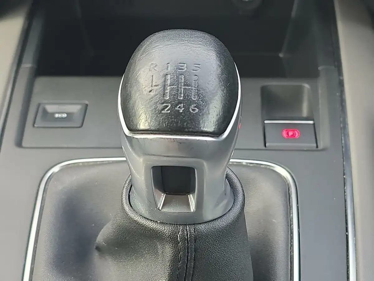 2020-citroen-c5-aircross-12-puretech-flair-big-11