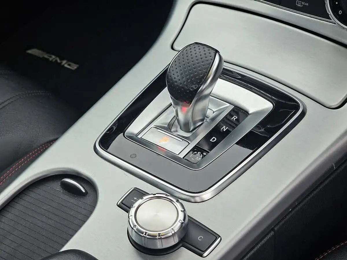 2015-mercedes-benz-slk-21td-slk250d-amg-sport-big-18