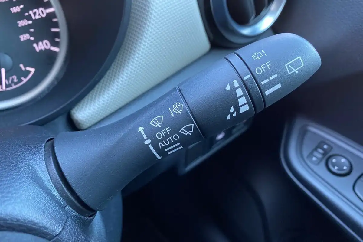 2018-nissan-micra-10-acenta-limited-edition-big-20