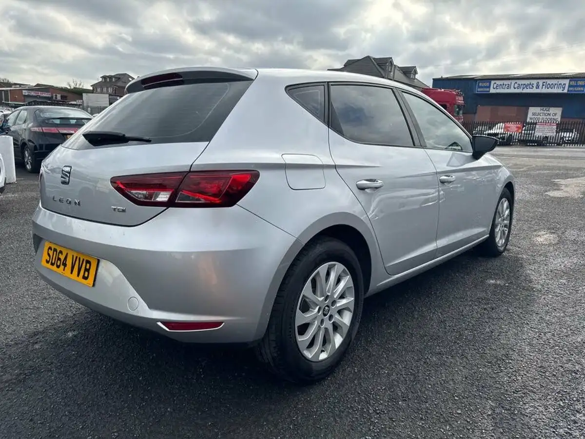 2014-seat-leon-16tdi-se-tech-pack-cr-105ps-ss-hatchback-5d-big-1
