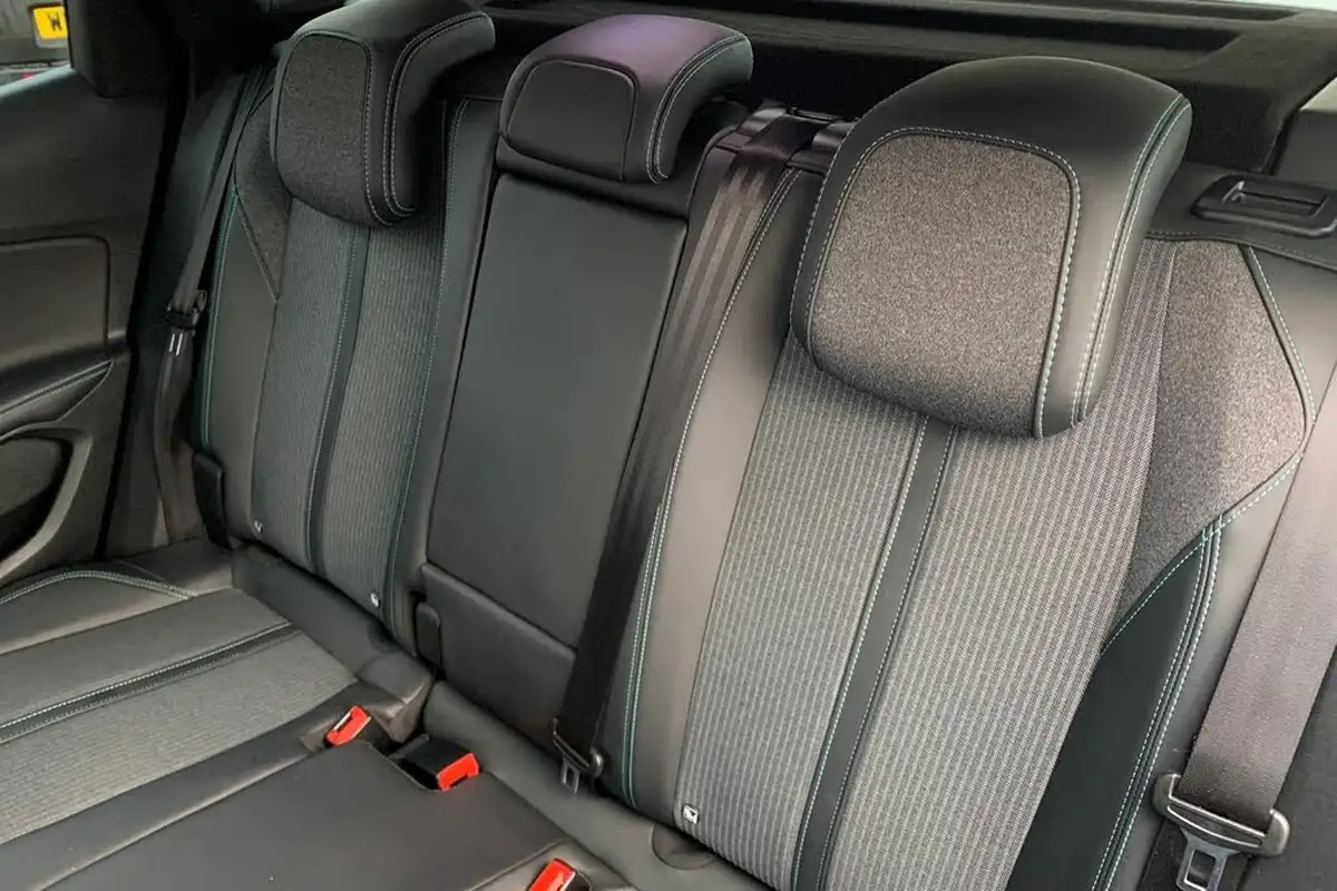 2021-peugeot-3008-suv-12-puretech-allure-premium-eat8-big-12