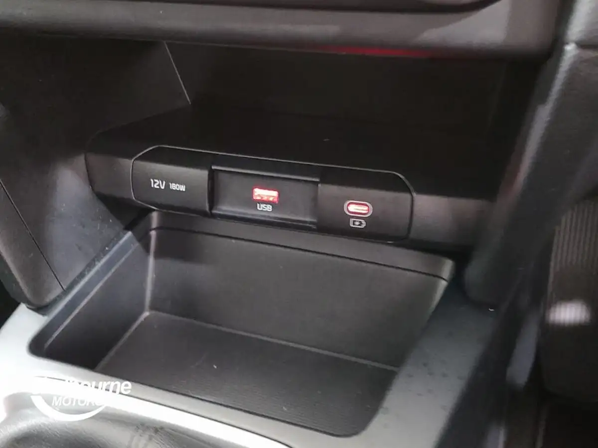 2024-kia-ceed-15-t-gdi-2-158bhp-sportswagon-big-33