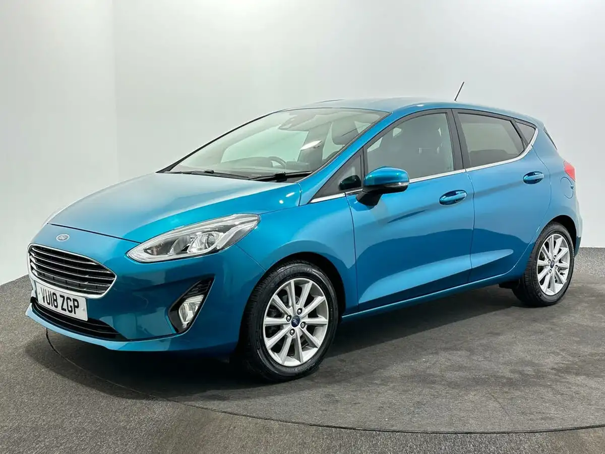 2018-ford-fiesta-10t-titanium-100ps-5d-big-2