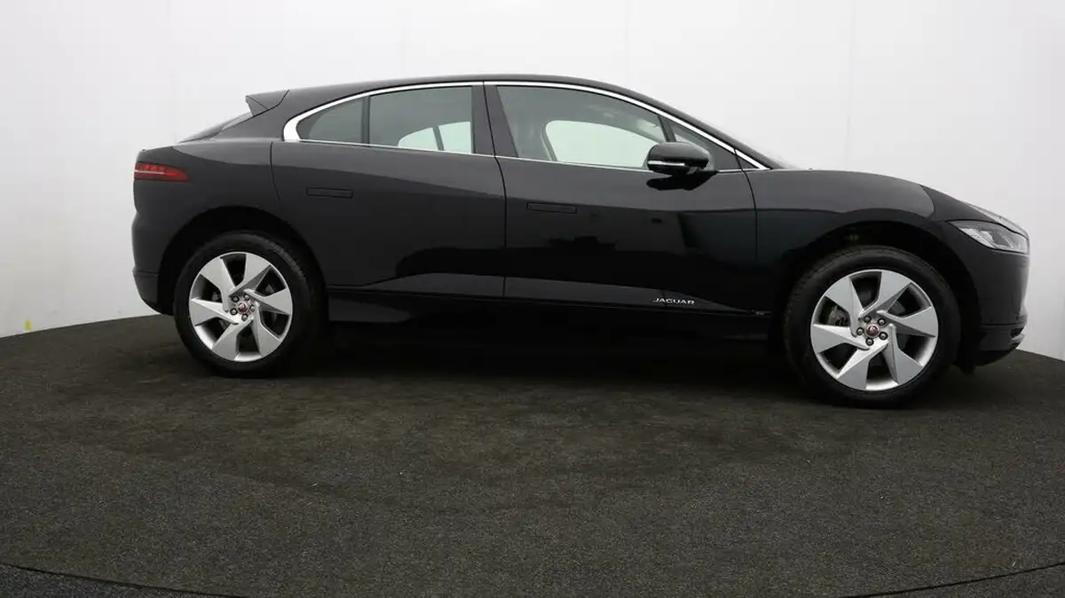 2021-jaguar-i-pace-ev400-se-big-34
