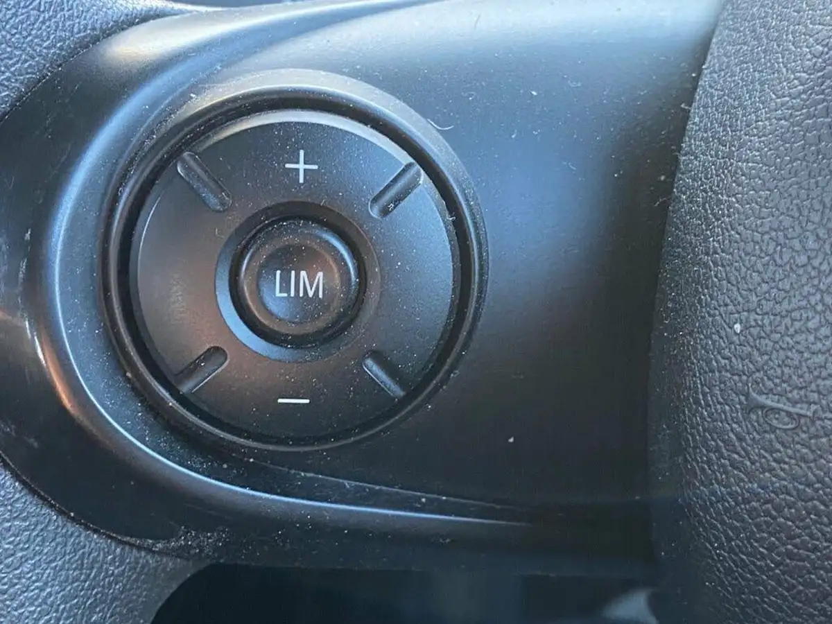 2018-mini-cooper-15-cooper-classic-ss-hatchback-5d-big-41