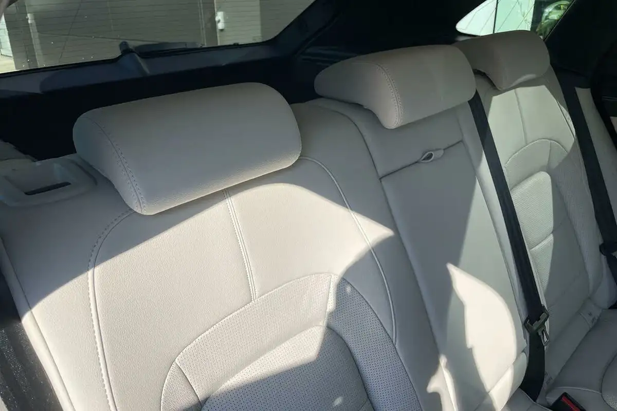 2023-jaguar-f-pace-20-d200-r-dynamic-se-big-43