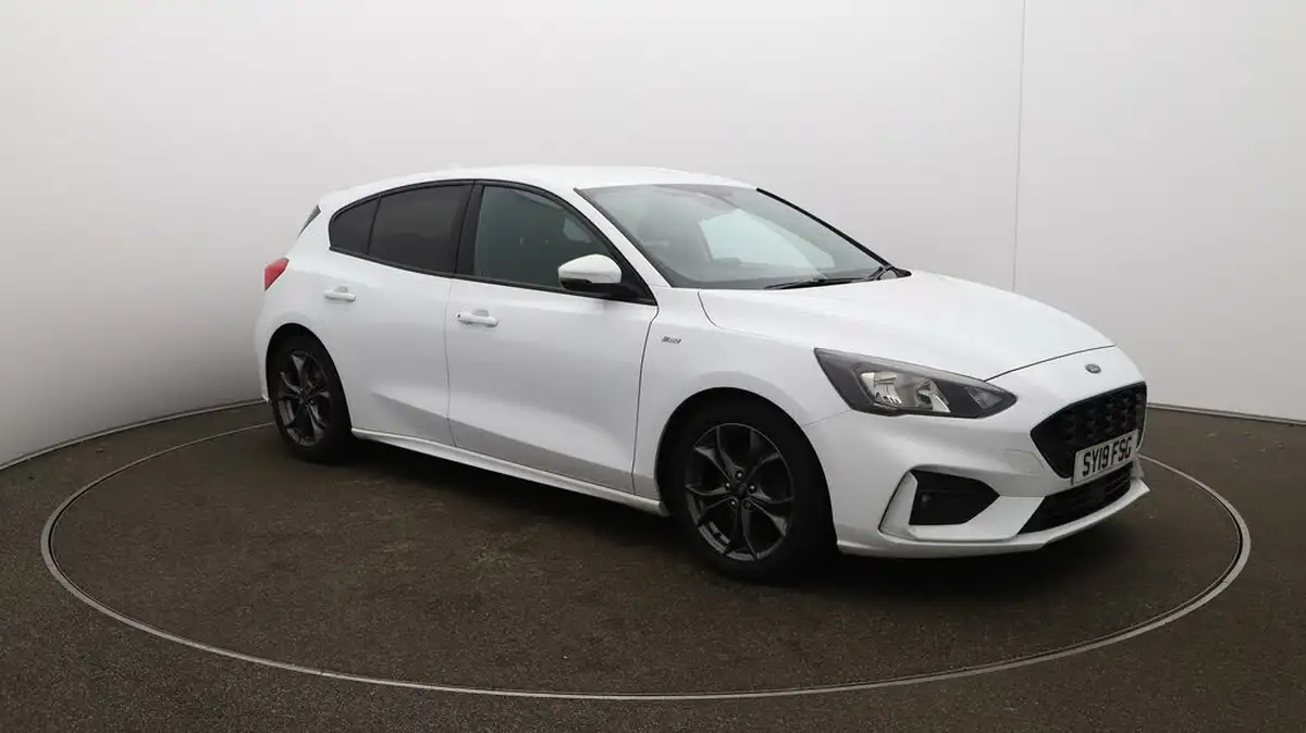 2019-ford-focus-10t-st-line-ss-hatchback-big-36