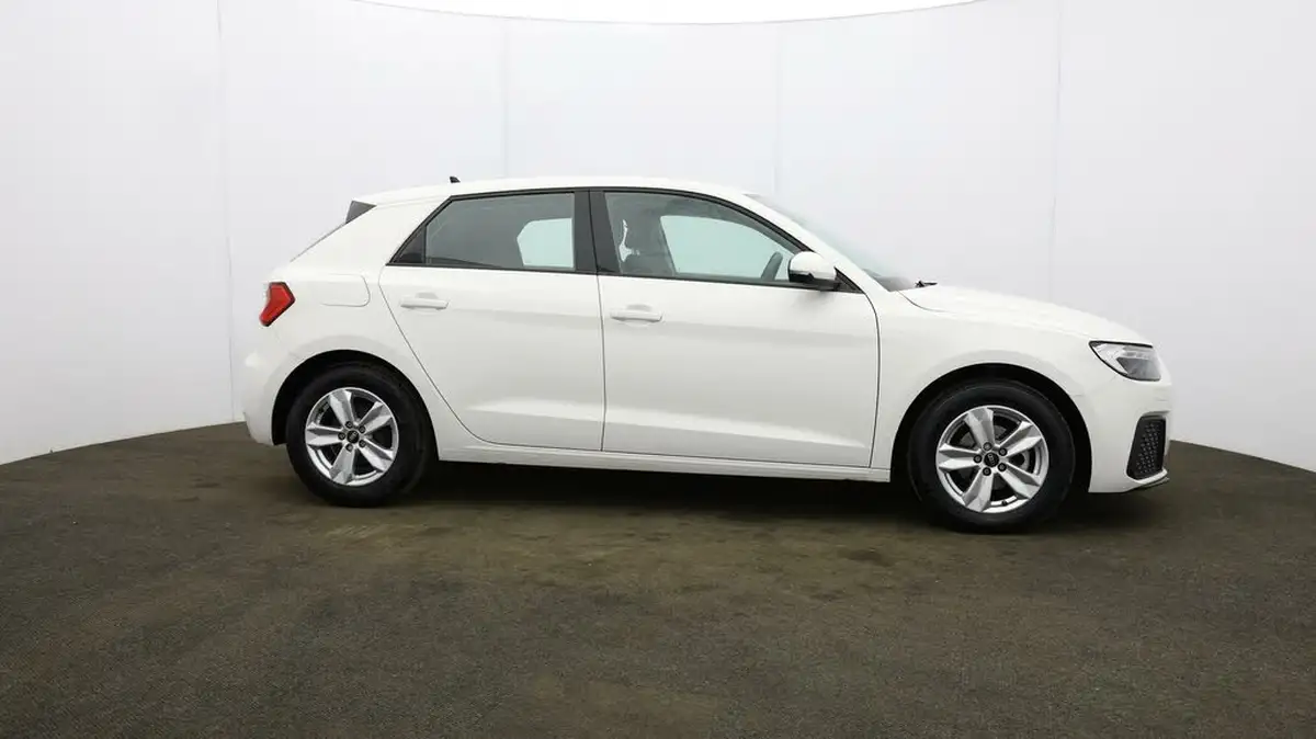 2022-audi-a1-10-25-tfsi-technik-big-7