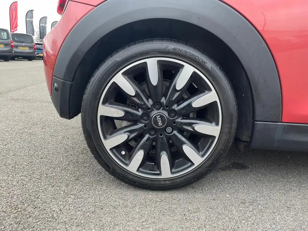 2020-mini-cooper-15-cooper-exclusive-hatchback-3d-auto-big-14