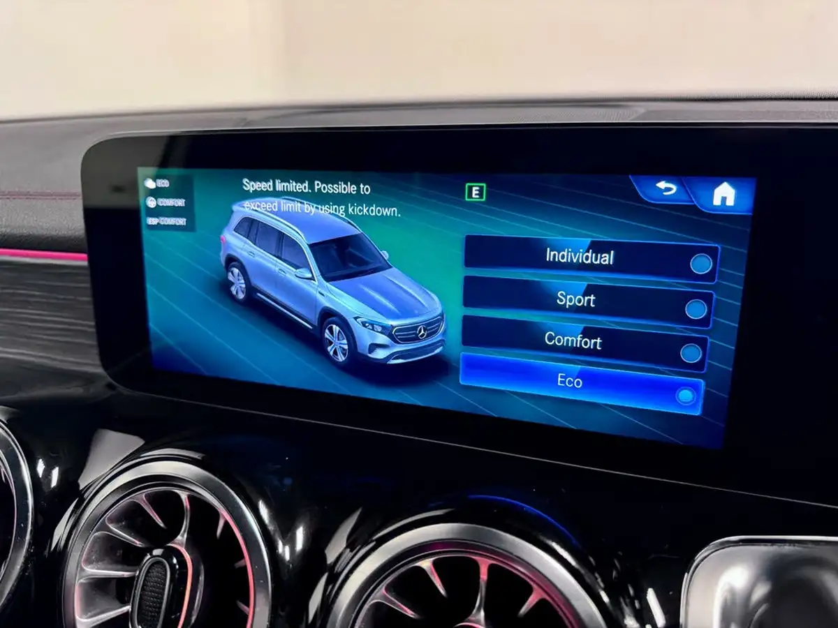 2022-mercedes-benz-eqb-e-eqb-350-amg-line-big-44