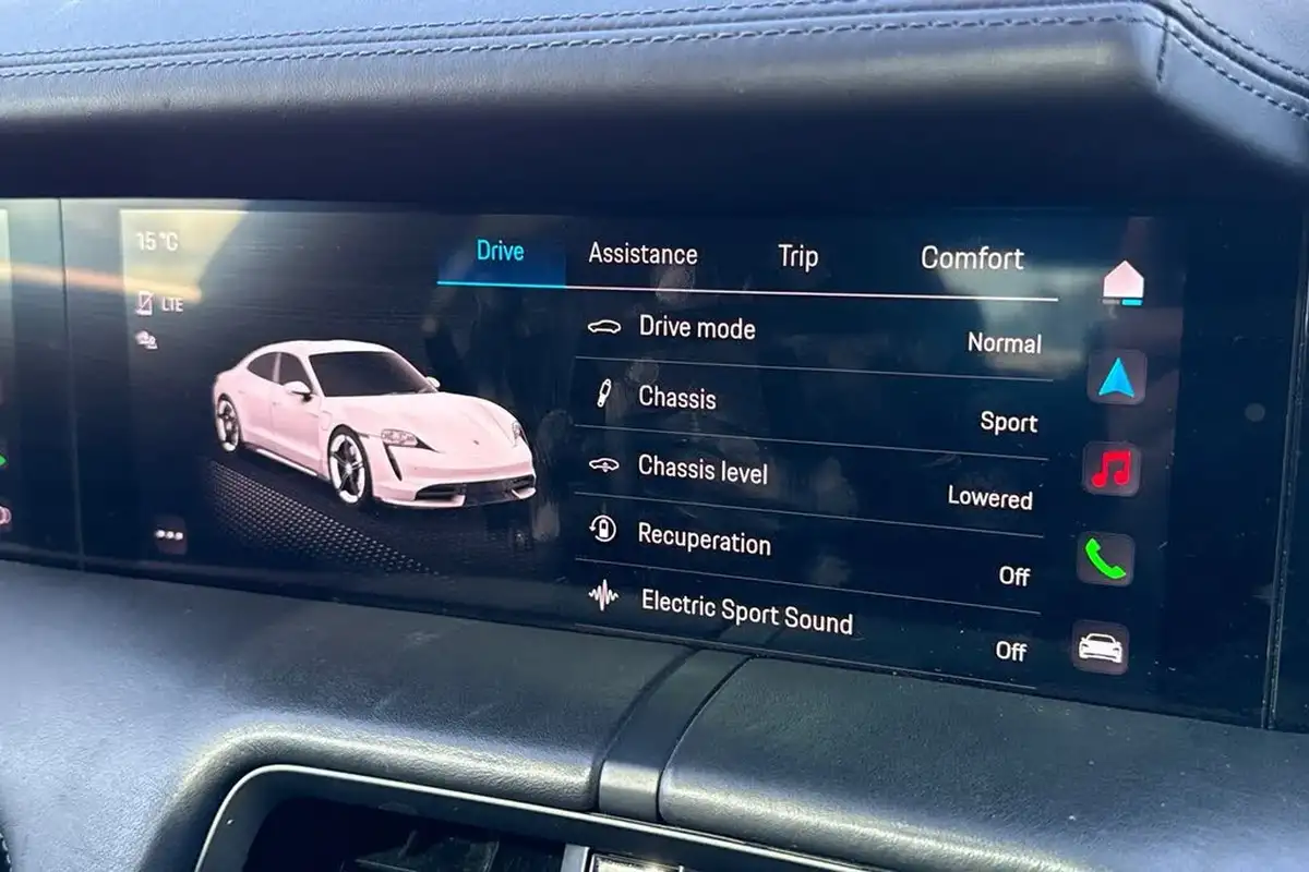 2020-porsche-taycan-e-turbo-big-51