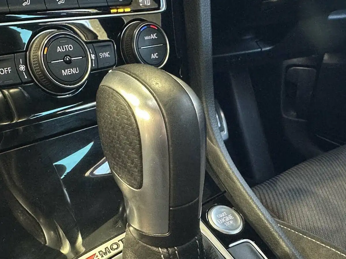 2019-volkswagen-golf-20-tsi-r-300ps-hatchback-5d-dsg-big-51