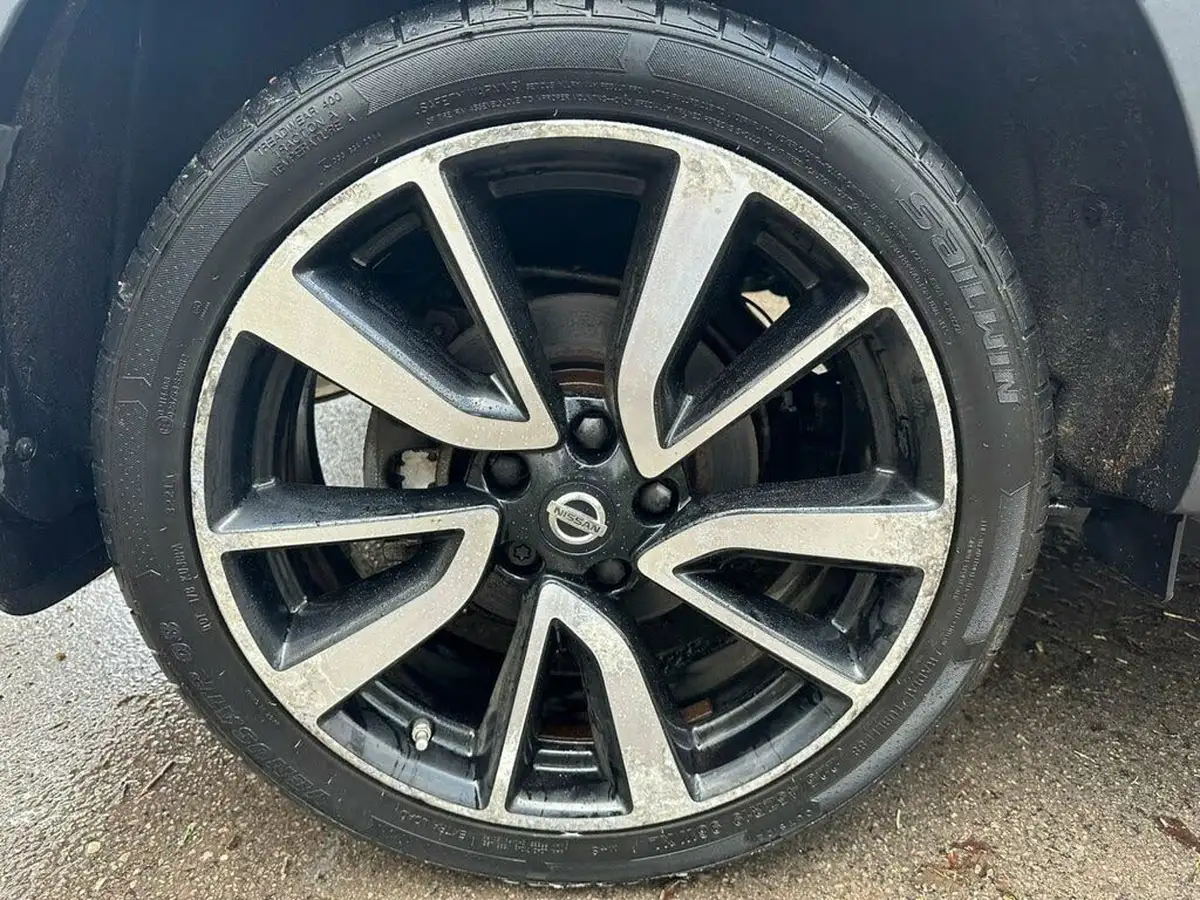 2015-nissan-qashqai-12-tekna-big-20