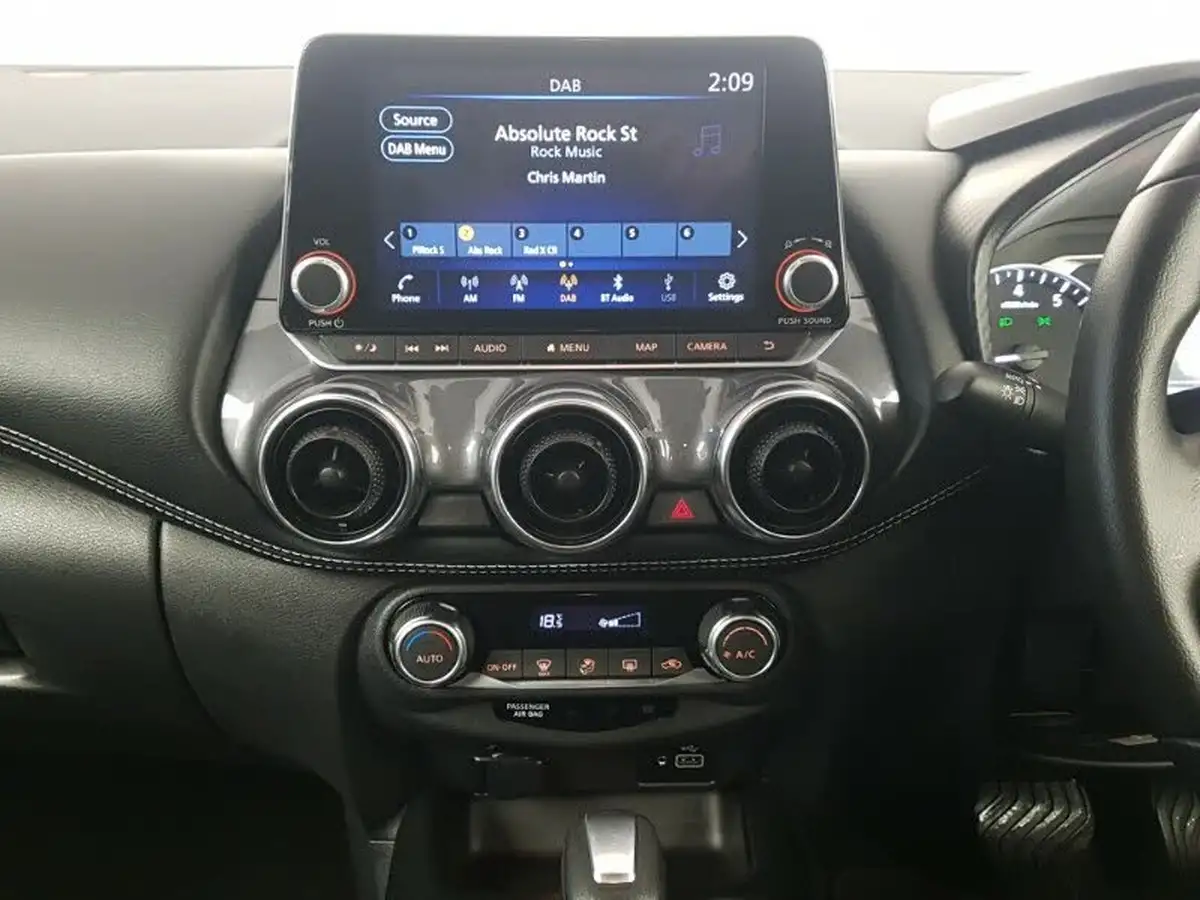 2023-nissan-juke-10-dig-t-n-connecta-dct-big-10