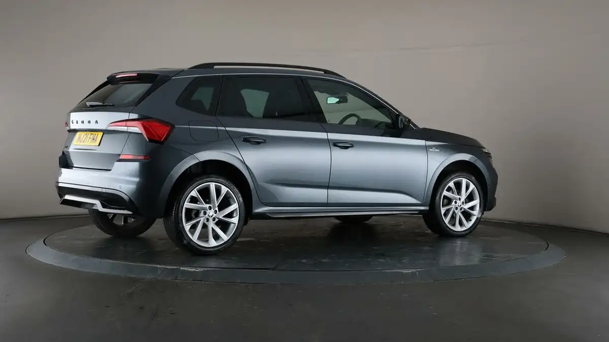 2021-skoda-kamiq-15-tsi-monte-carlo-dsg-big-57
