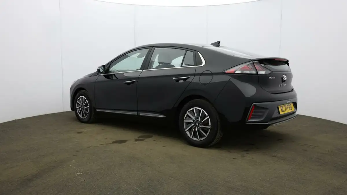 2022-hyundai-ioniq-e-premium-electric-big-4