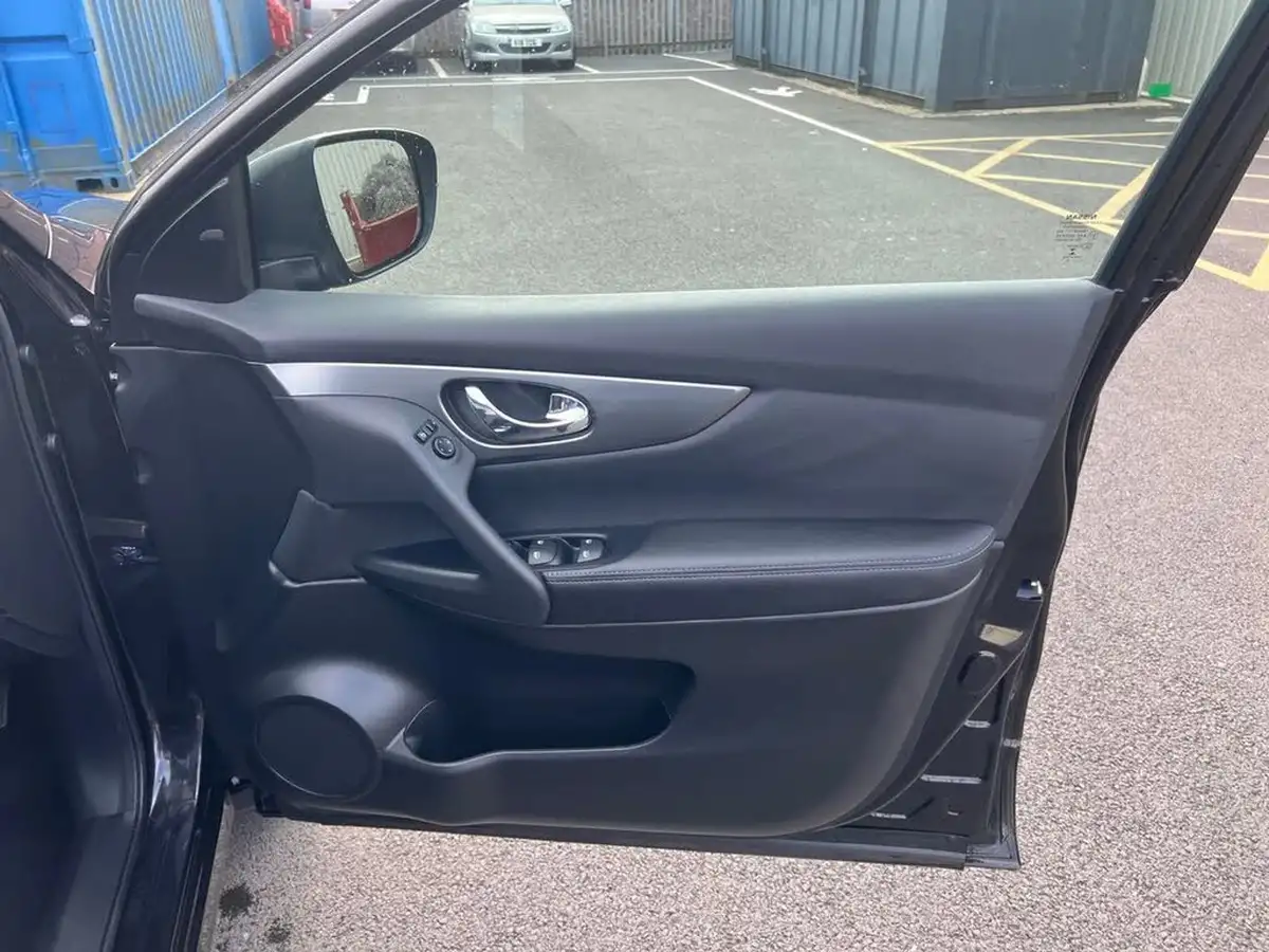 2020-nissan-qashqai-13-dig-t-n-connecta-140ps-big-17