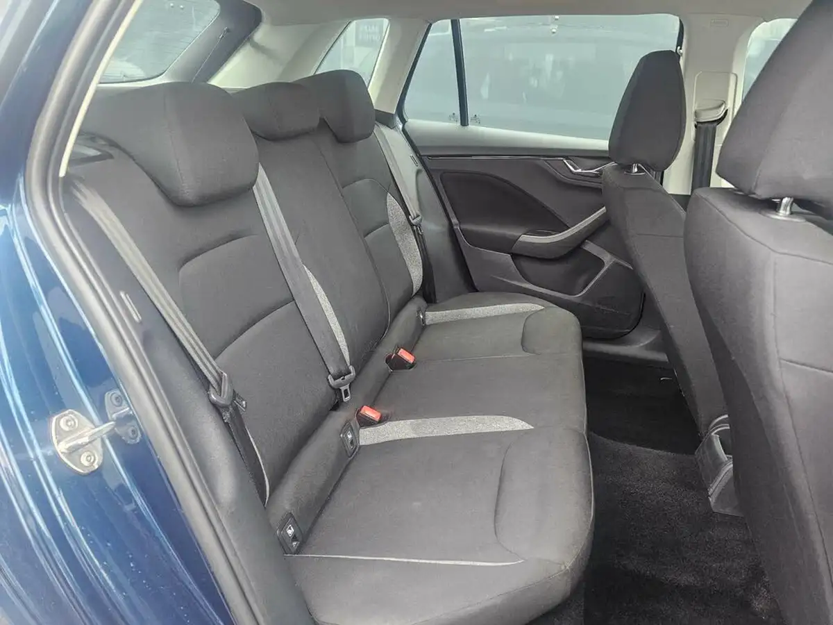 2020-skoda-kamiq-10-tsi-s-big-18