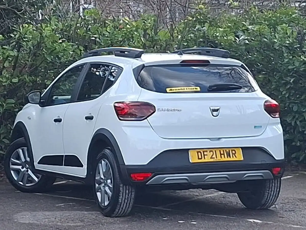 2021-dacia-sandero-stepway-10-tce-essential-90bhp-big-1