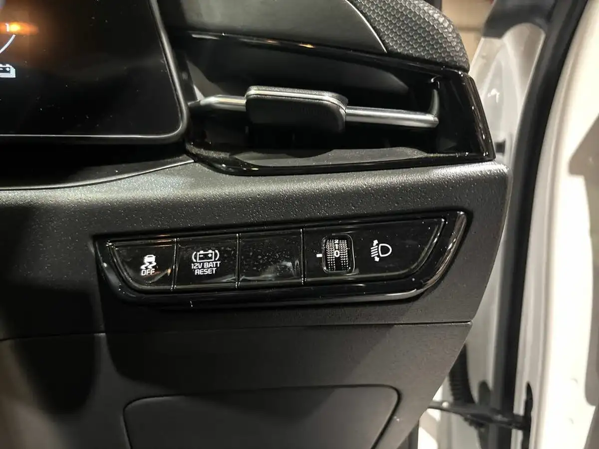2022-kia-niro-16-gdi-139bhp-hev-132kwh-big-34