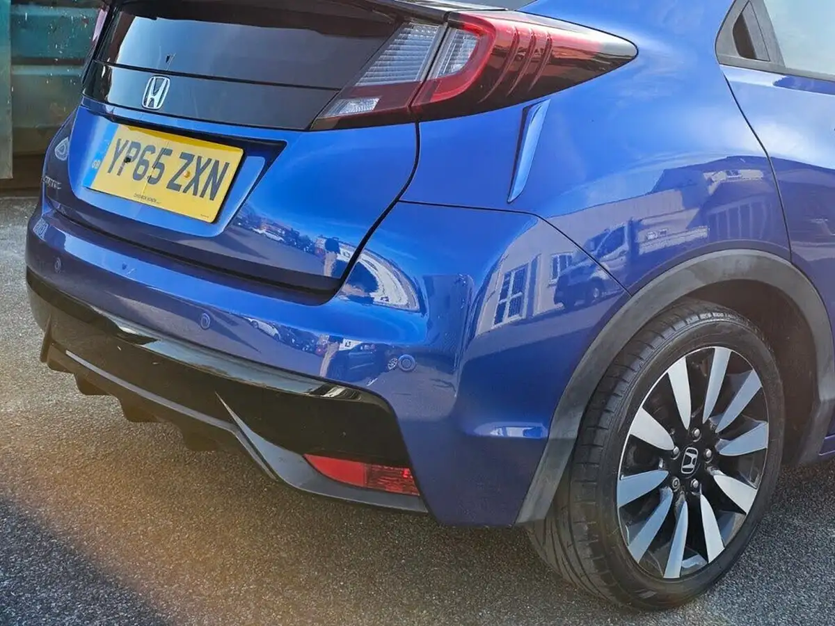 2015-honda-civic-18-se-plus-honda-connect-hatchback-auto-big-34
