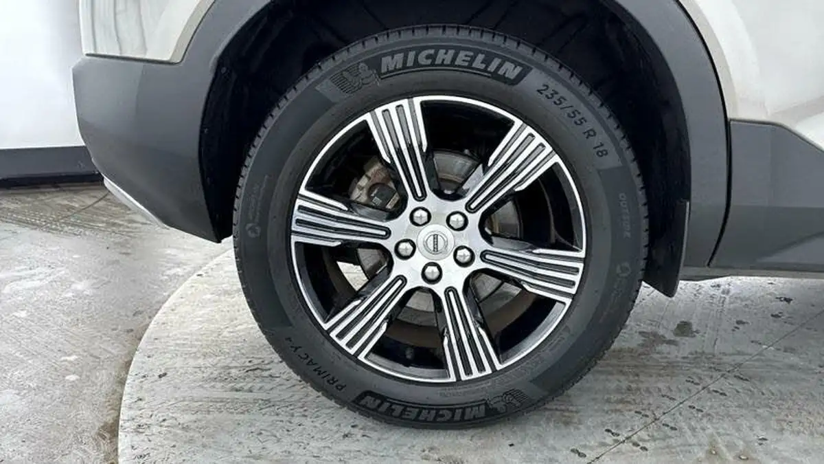2020-volvo-xc40-20-b4-inscription-big-25