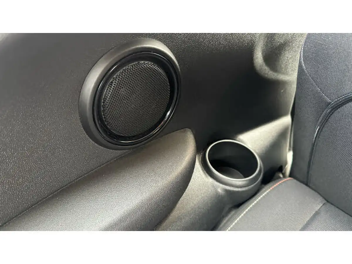 2021-mini-cooper-15-cooper-classic-hatchback-3d-big-27
