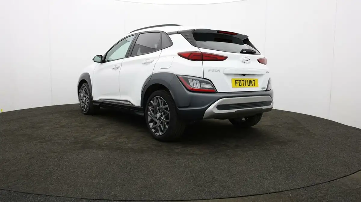 2022-hyundai-kona-16-gdi-premium-big-69