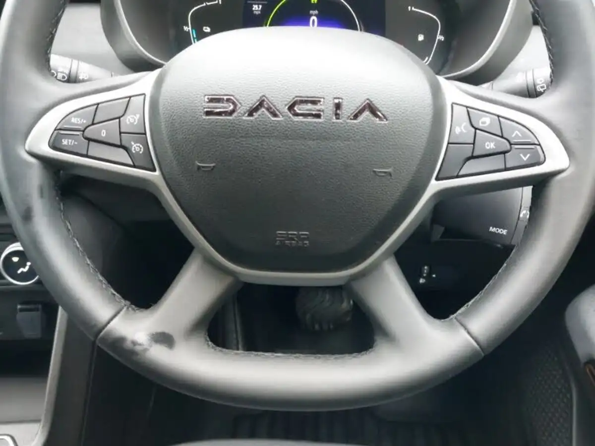 2024-dacia-jogger-16-tce-extreme-big-16