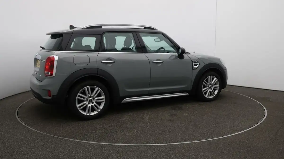 2019-mini-countryman-15-cooper-exclusive-big-46