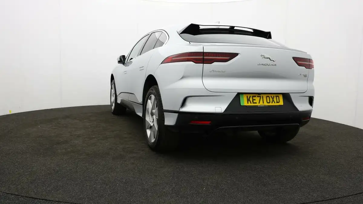 2021-jaguar-i-pace-ev400-se-big-23