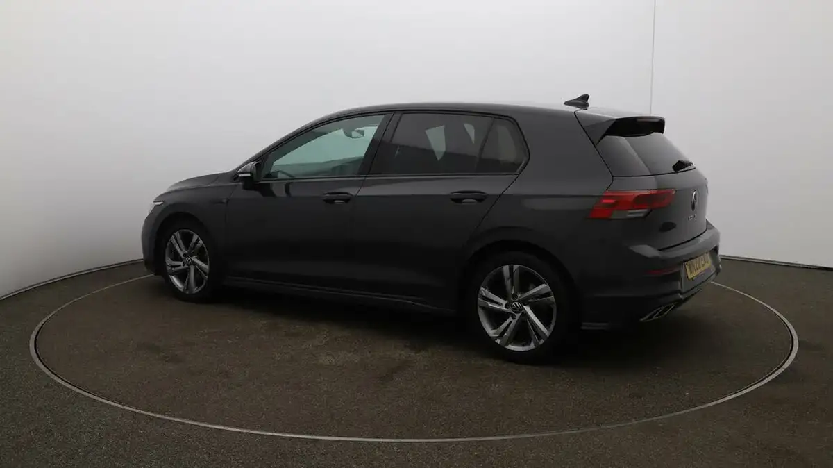 2022-volkswagen-golf-15-tsi-r-line-150ps-hatchback-big-30