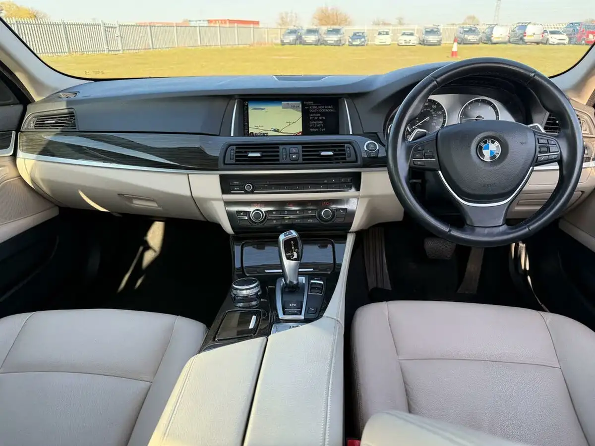 2014-bmw-5-series-big-13