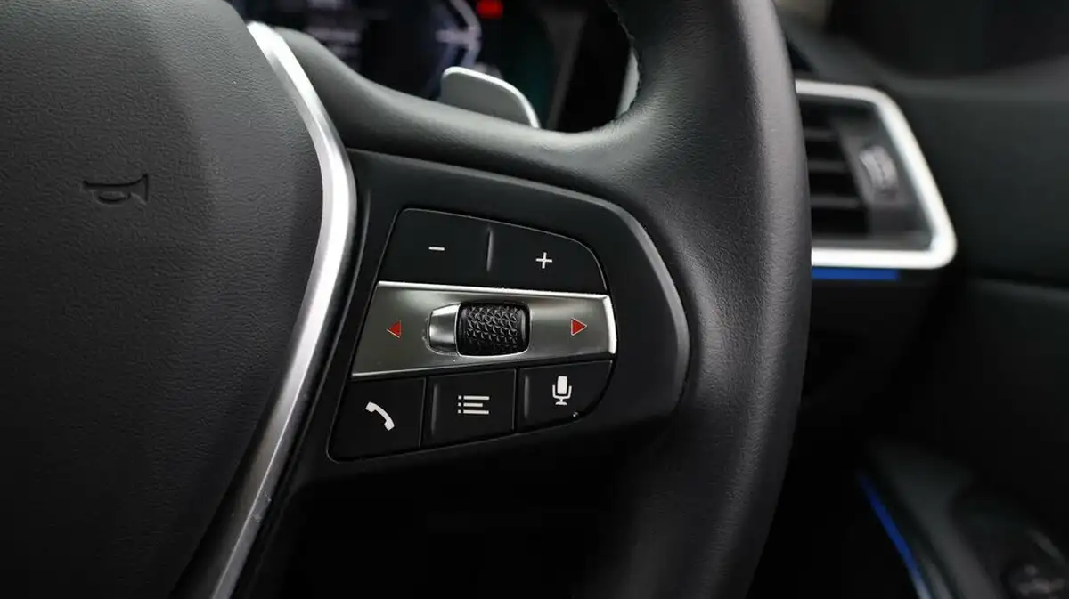 2020-bmw-3-series-20-330e-se-pro-saloon-4d-big-21