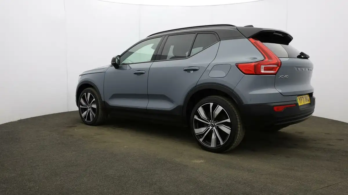 2021-volvo-c40-e-twin-recharge-pro-big-47
